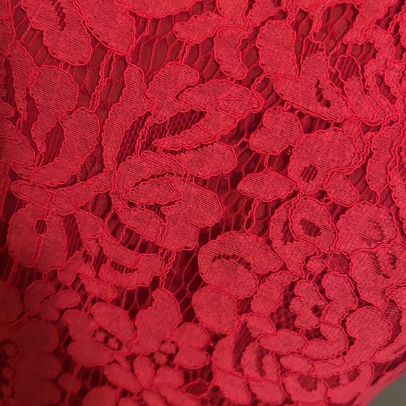 Scoop up this beauty for Gal-engines Day! 💗 - Picture 2 of 3